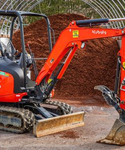 Excavator 5,700Lbs - Kubota U27 Excavator with Hyd Thumb/Claw, Open Cab. "U-27"