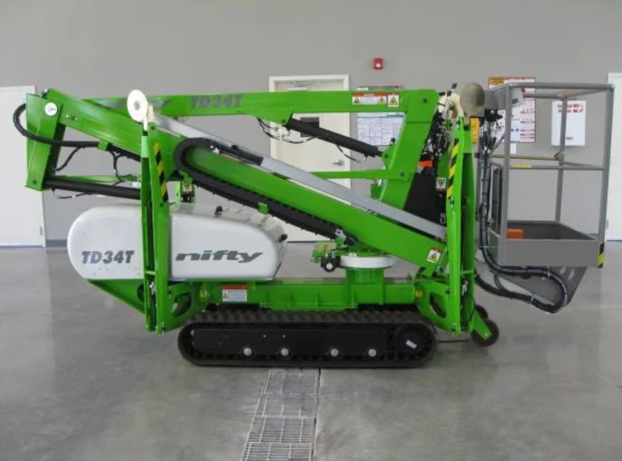 Lift - Nifty Lift TD42TDAC Track-Drive A/T Articulating Boom Lift 45'